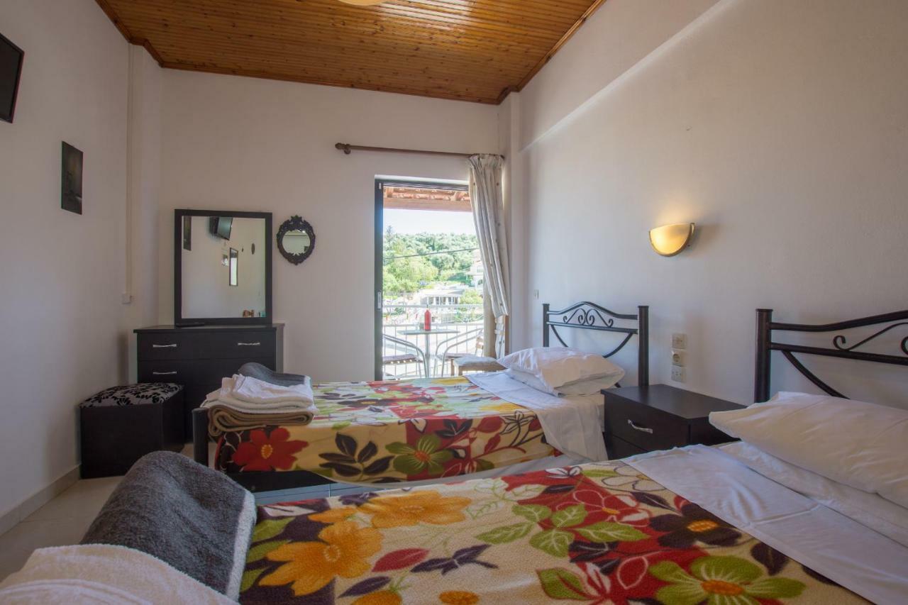 Plessas Studios Tsilivi  Bagian luar foto