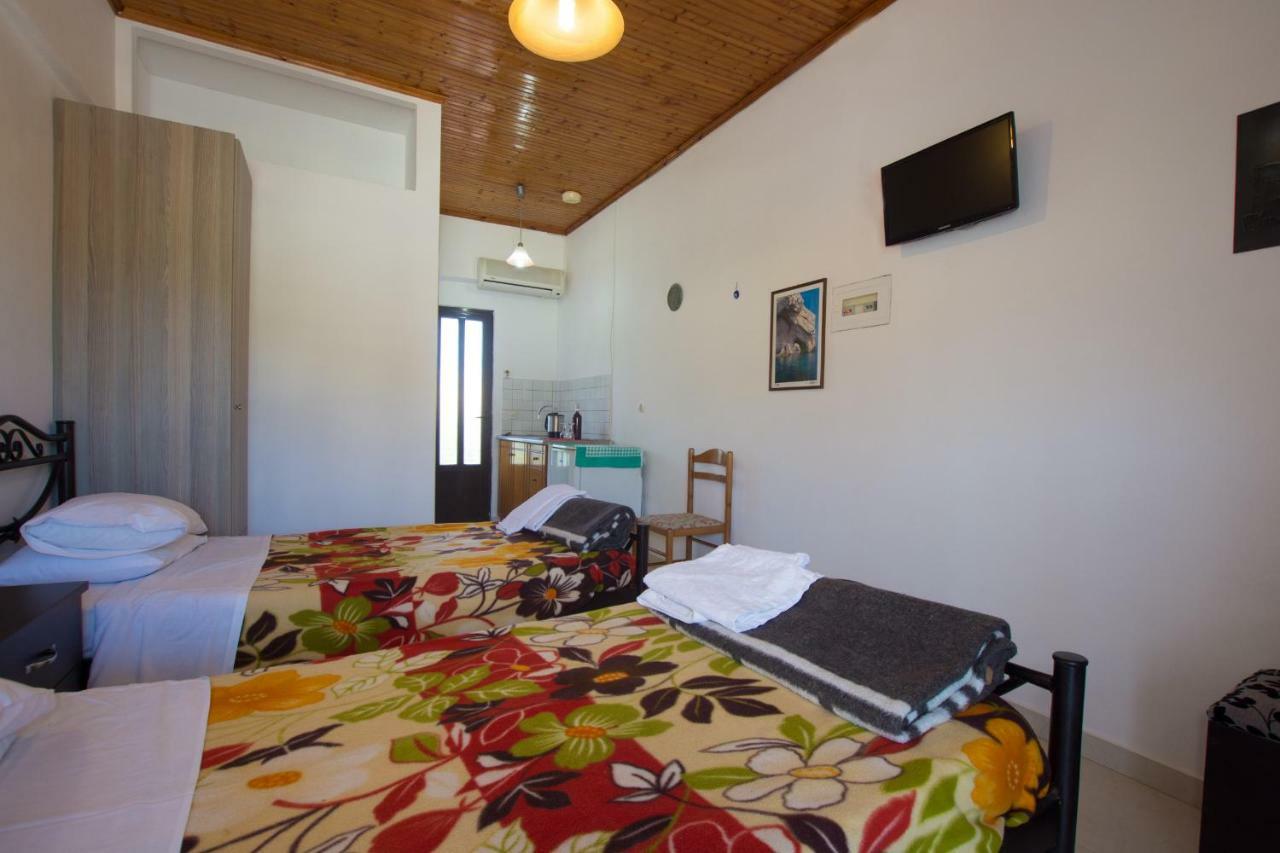 Plessas Studios Tsilivi  Bagian luar foto