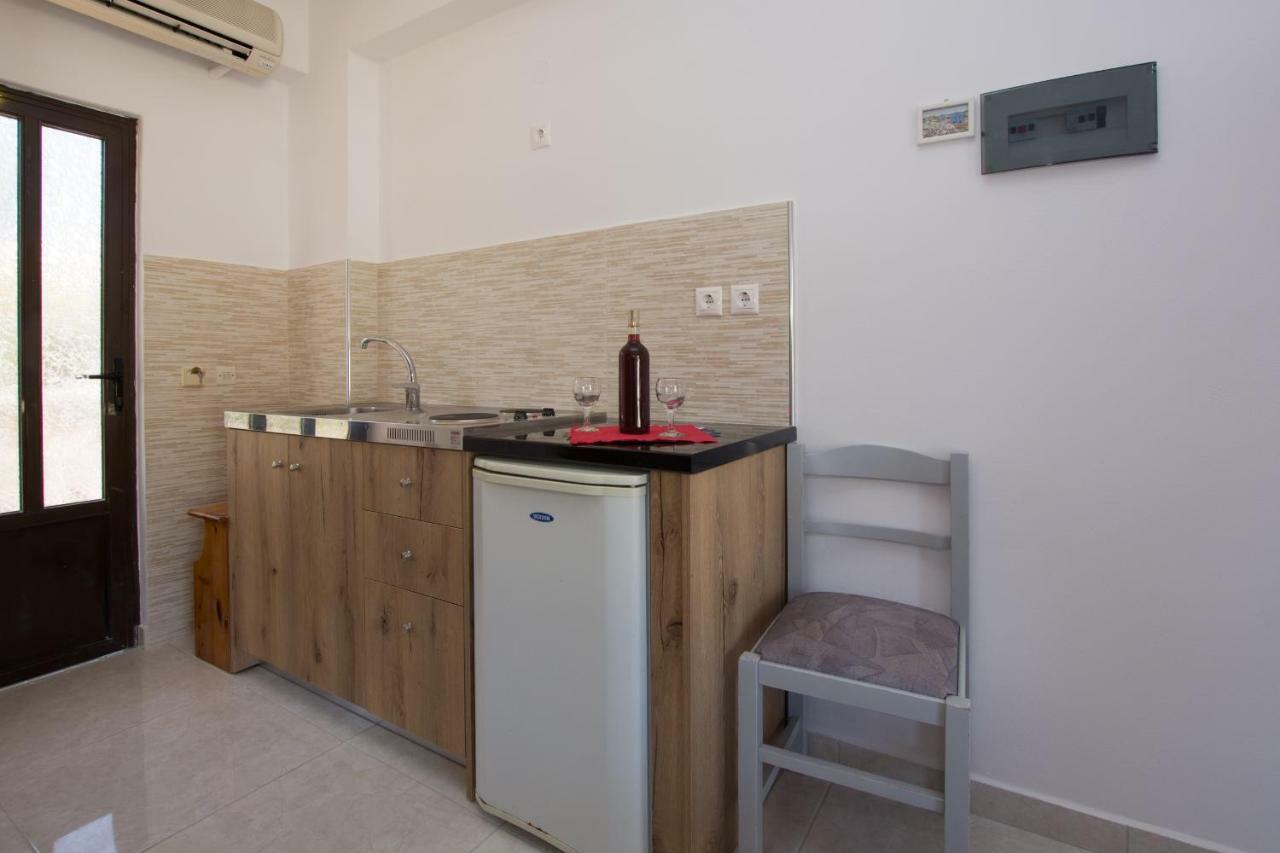 Plessas Studios Tsilivi  Bagian luar foto