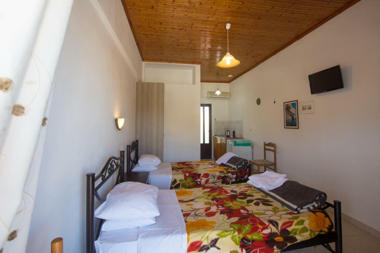 Plessas Studios Tsilivi  Bagian luar foto